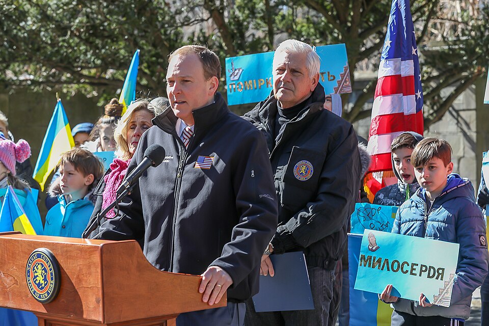 File:Lee Zeldin and Bruce Blakeman.jpg